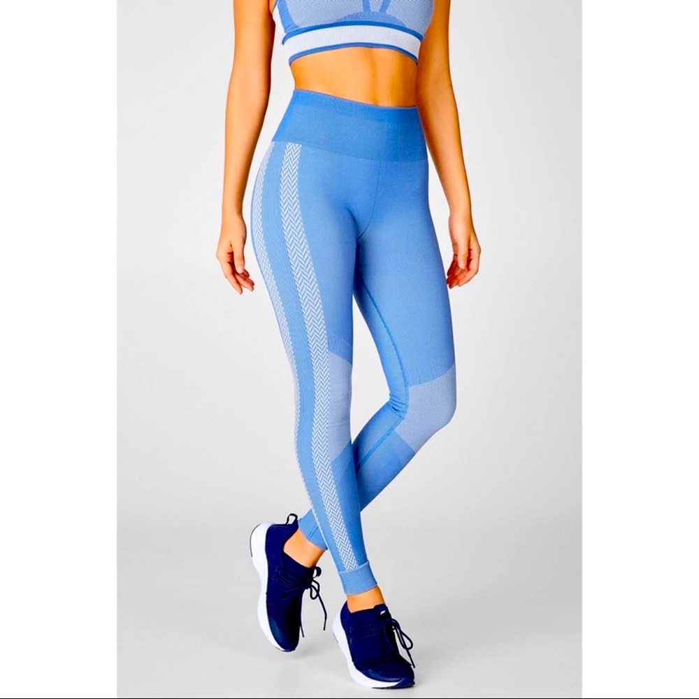 Fabletics High-Waisted Seamless Check Leggings in Pacific Blue & White Medium